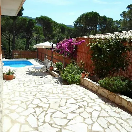With 3 Bedrooms In Calonge, With Wonderful Mountain View, Privat Villa